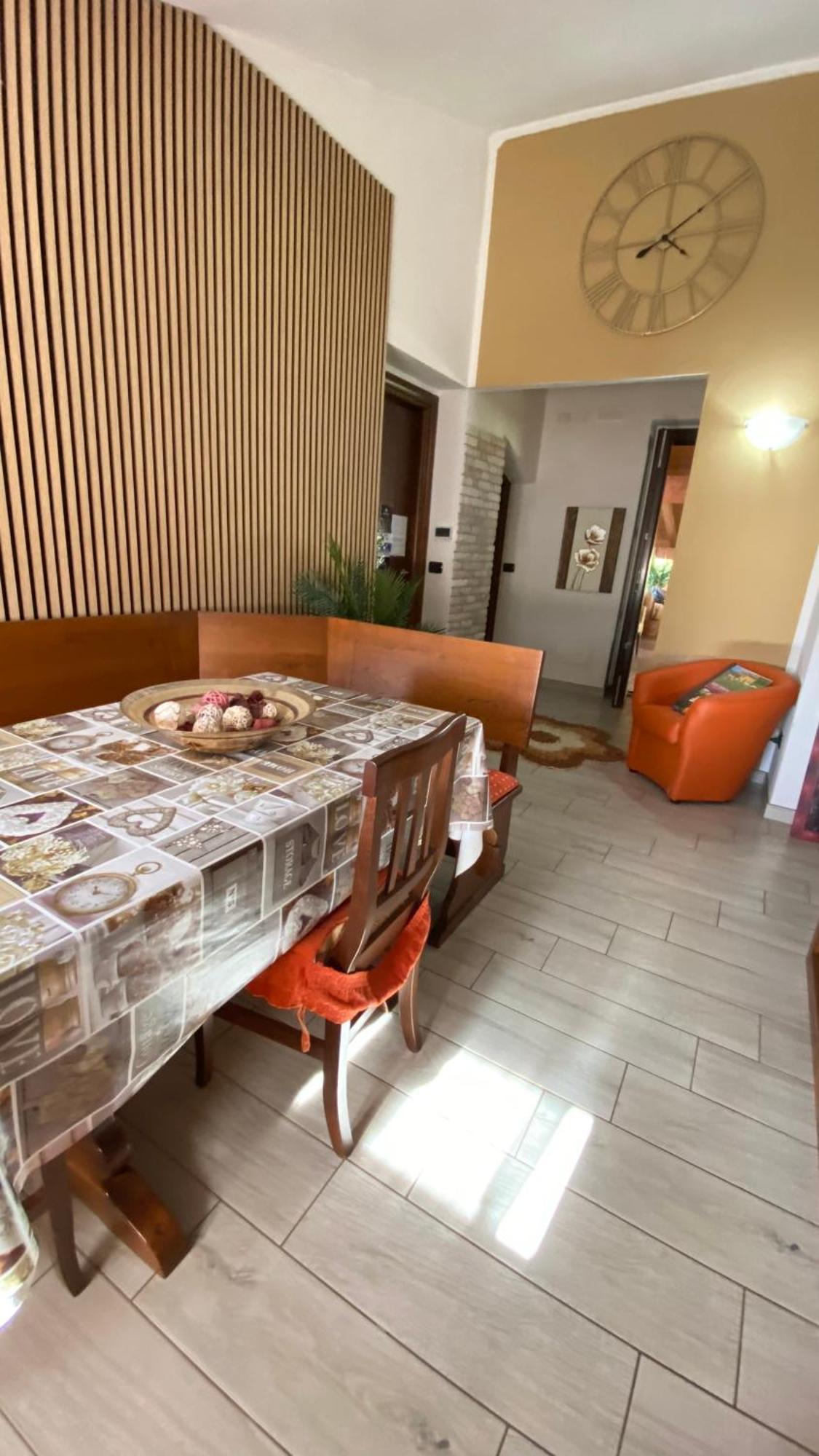 Appartamento/ Mansarda Nel Cuore Del Pollino Viggianello Exterior foto